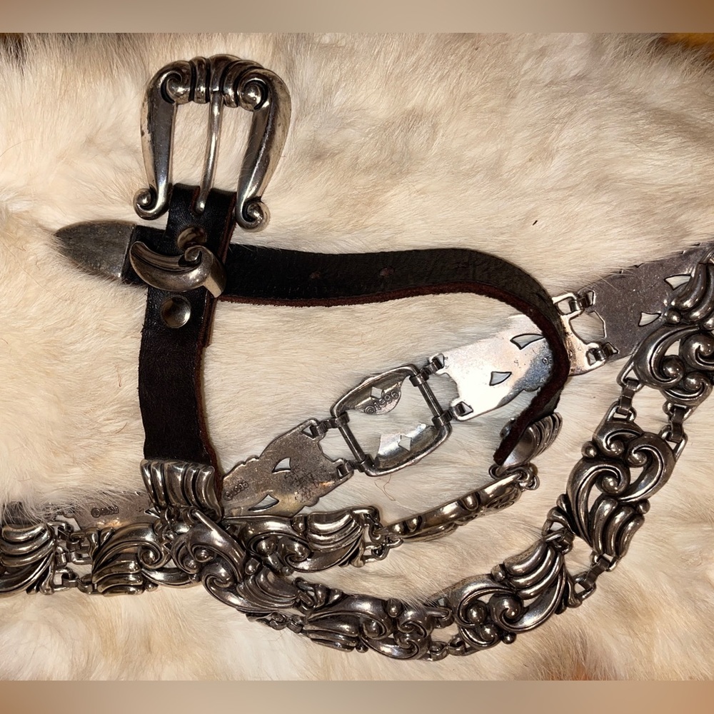 90’s chunky metal & leather western belt
